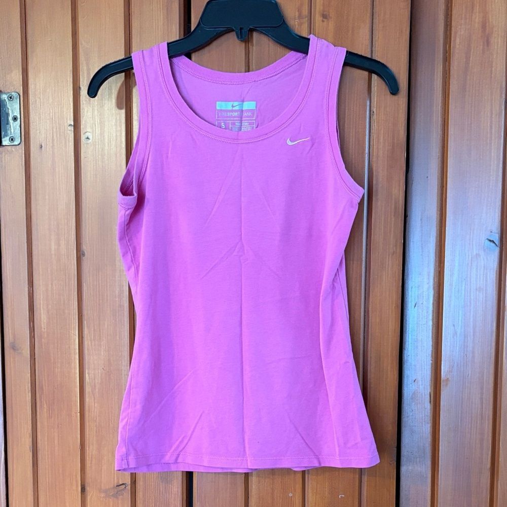 Nike Women's Vibrant Pink Tank Top size S.  RS